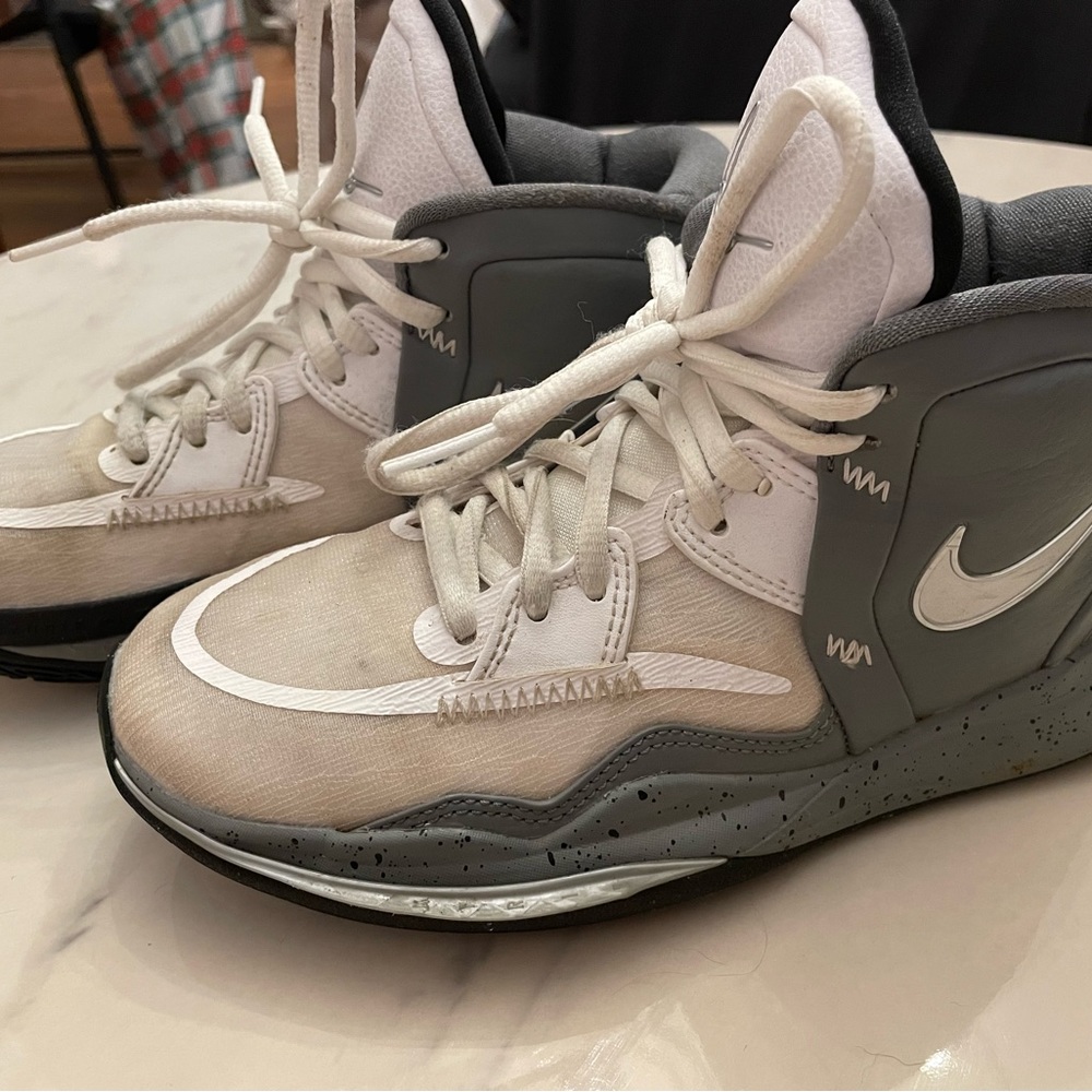 Kyrie Youth size 3.5
